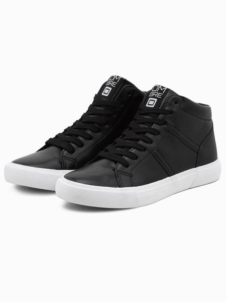 Buty męskie sneakersy za kostkę z kontrastową podeszwą - czarne V6 - Rozmiar: 40. Czarne buty sportowe casual Ombre Clothing, na jesień, bez wzorów, z materiału, za kostkę, bez zapięcia. W wyprzedaży za 69.99 zł.