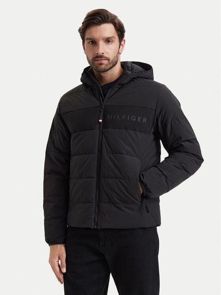 Tommy Hilfiger Kurtka zimowa MW0MW45273 Czarny Regular Fit. Czarne kurtki Tommy Hilfiger, na zimę, m, bez wzorów, z syntetyku, bez kaptura. Za 1,299.00 zł.