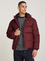 TOMMY JEANS Kurtka zimowa w kolorze czerwonym rozmiar: XXL. Czerwone kurtki Tommy Jeans, na zimę, xxl, bez wzorów, z jeansu, bez kaptura. Za 511.08 zł.