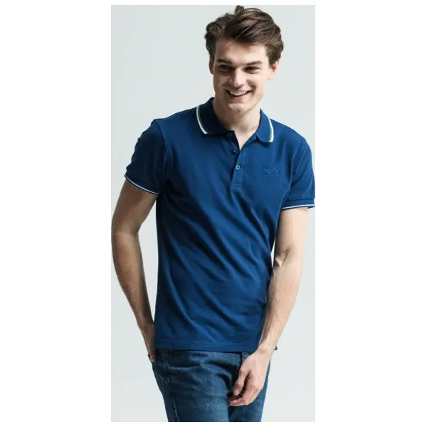 Umbro Polo Natlo , granatowy, rozmiar L. Niebieskie koszulki polo sportowe Umbro, l, bez wzorów, z bawełny, bez kołnierzyka, bez ramiączek. Za 79.99 zł.