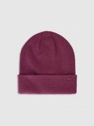 4F Czapka beanie uniseks - czerwona Uniwersalny. Czerwone czapki zimowe 4F, bez wzorów, z materiału. Za 39.99 zł.