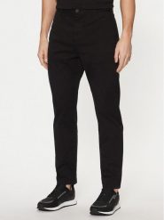 HUGO Chinosy 50530886 Czarny Slim Fit. Czarne eleganckie spodnie Hugo, m, z bawełny. Za 339.99 zł.