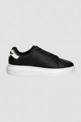JUST CAVALLI Czarne sneakersy FONDO URSA DIS. 2. Czarne buty sportowe casual Just Cavalli, bez wzorów, bez zapięcia. W wyprzedaży za 399.99 zł.