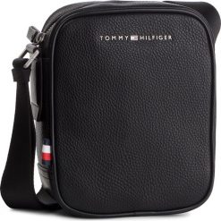 Saszetka TOMMY HILFIGER - Th Downtown Mini Reporter AM0AM04454 002. Saszetki i nerki marki Tommy Hilfiger. W wyprzedaży za 289.00 zł.