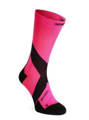 Skarpety rowerowe X-Socks Bike Expert Crew. Czerwone skarpety X-Socks, bez wzorów, z materiału. Za 126.49 zł.