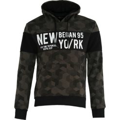 Ciemnozielona Bluza Can't Stop Us. Bluzy marki Born2be. Za 44.99 zł.