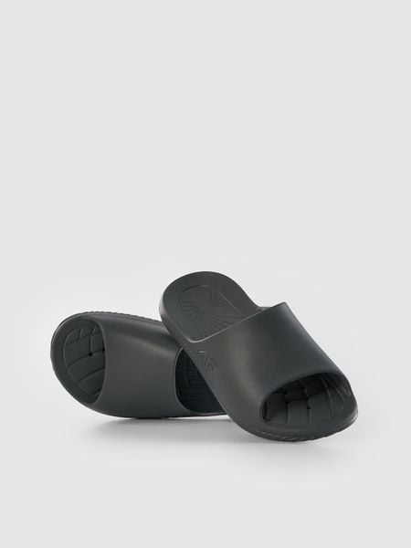 4F Klapki męskie - szare 41. Szare klapki 4F. Za 69.99 zł.