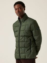 Regatta Kurtka pikowana "Wilnor" w kolorze khaki rozmiar: XXL. Brązowe kurtki Regatta, xxl, bez wzorów, z polaru, bez kaptura. Za 162.45 zł.