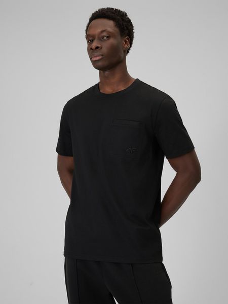 4F T-shirt regular gładki męski - czarny XL. Czarne t-shirty 4F, m, bez wzorów, z bawełny, bez kołnierzyka, bez ramiączek. Za 79.99 zł.
