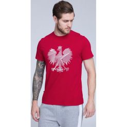 Koszulka kibica męska TSM500 - czerwony. Czerwone t-shirty 4F, m, bez wzorów, z bawełny, bez kołnierzyka, bez ramiączek. W wyprzedaży za 49.99 zł.