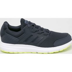 Adidas - Buty. Niebieskie buty sportowe casual Adidas, bez wzorów, z materiału, z okrągłym noskiem, bez zapięcia. Za 199.90 zł.
