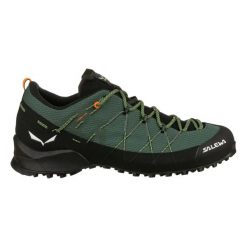 Buty trekkingowe Salewa Wildfire 2. Czarne buty turystyczne Salewa, bez wzorów, z gumy, bez zapięcia, trekkingowe. Za 729.10 zł.