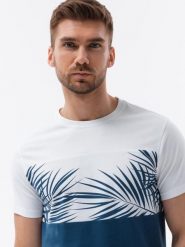 Męski t-shirt dwukolorowy z nadrukiem w liście palmy - ciemnoniebieski V1. Niebieskie t-shirty Ombre Clothing, m, bez wzorów, z bawełny, bez kołnierzyka, bez ramiączek. W wyprzedaży za 38.50 zł.