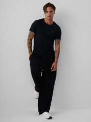 4F T-shirt slim gładki męski - szary XL. Szare t-shirty 4F, m, bez wzorów, z dzianiny, bez kołnierzyka, bez ramiączek. Za 69.99 zł.