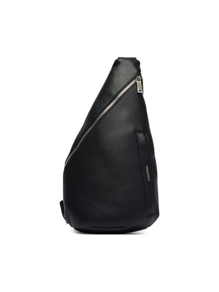 Calvin Klein Saszetka Raised Ns Sling LV04D3495G Czarny. Czarne saszetki i nerki CALVIN KLEIN, bez wzorów, ze skóry, bez dodatków. Za 369.99 zł.