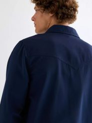 MESKA KURTKA WRANGLER COACHES JACKET NAVY 112377971. Niebieskie kurtki Wrangler, l, bez wzorów, bez kaptura. Za 239.99 zł.