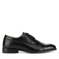 Półbuty Gino Rossi. Czarne eleganckie półbuty Gino Rossi, bez wzorów, bez obcasa, bez zapięcia. Za 349.99 zł.
