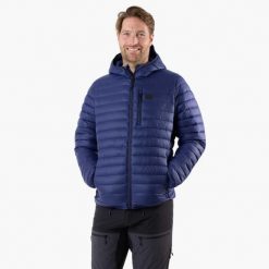 Kurtka outdoor hiking męska Swedemount Lofoten Hood Jacket wiatroszczelna. Niebieskie kurtki SWEDEMOUNT, m, bez wzorów, z puchu, bez kaptura. Za 499.99 zł.