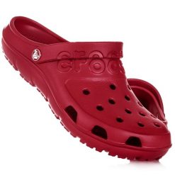 Buty do chodzenia klapki Crocs. Czerwone klapki Crocs. W wyprzedaży za 89.00 zł.