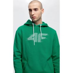 Bluza męska BLM257 - zielony. Bluzy z kapturem marki 4F. W wyprzedaży za 89.99 zł.