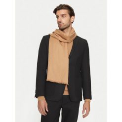 Szalik BOSS. Brązowe szaliki Boss, bez wzorów. Za 499.99 zł.