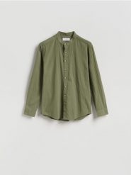 Strukturalna koszula regular fit - zielony. Zielone koszule Reserved, l, bez wzorów, z bawełny, bez kołnierzyka, bez ramiączek. Za 119.99 zł.