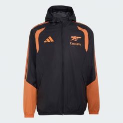 Kurtka Arsenal FC 26/27 Tiro All Weather. Czarne kurtki Adidas, s, bez wzorów, z materiału, bez kaptura. Za 501.63 zł.