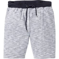 Szorty dresowe Regular Fit bonprix biało-ciemnoniebieski melanż. Krótkie spodenki sportowe marki WED'ZE. Za 69.99 zł.