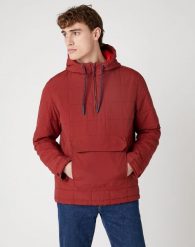 MĘSKA KURTKA PRZEJŚCIOWA WRANGLER THE POP-OVER RUSTY BROWN W4D1WRH11 112129113. Brązowe kurtki Wrangler, m, bez wzorów, bez kaptura. Za 229.99 zł.
