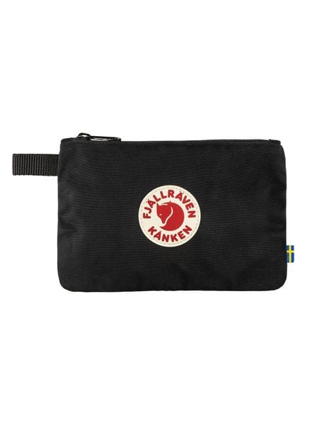 Saszetka Fjallraven Kanken Gear Pocket - black. Czarne torby na ramię Fjällräven, bez wzorów, z materiału, małe, bez dodatków. Za 92.99 zł.