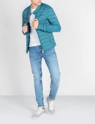 Invicta Kurtka | 4431280 | Mężczyzna | Turkusowy. Niebieskie kurtki Invicta, m, z aplikacjami, z poliamidu, bez kaptura. W wyprzedaży za 349.00 zł.