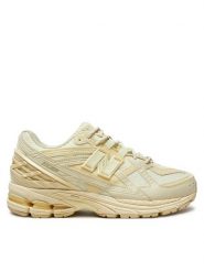New Balance Sneakersy 1906 V1 M1906NK Beżowy. Brązowe buty sportowe casual New Balance, bez wzorów, z tworzywa sztucznego, bez zapięcia. Za 449.99 zł.