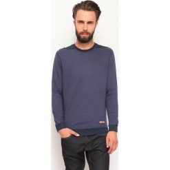 T-SHIRT DŁUGI RĘKAW MĘSKI W PASKI. Bluzki z długim rękawem TOP SECRET. W wyprzedaży za 49.99 zł.