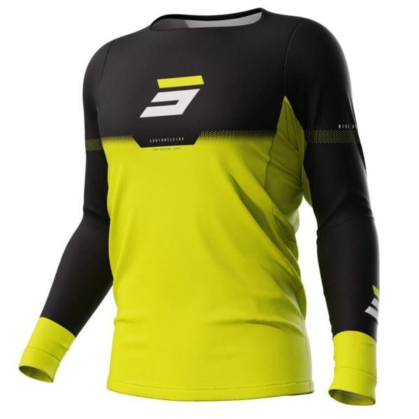 Jersey Shot Stok. Czarne bluzy SHOT RACE GEAR, bez wzorów, z jersey, bez kaptura. Za 216.00 zł.