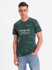 Męski t-shirt z nadrukiem i okrągłym dekoltem – zielony V3 - Rozmiar: XL. Zielone t-shirty Ombre Clothing, m, bez wzorów, z bawełny, bez kołnierzyka, bez ramiączek. W wyprzedaży za 39.99 zł.