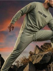 Spodnie jogger sportowe - zielony. Zielone joggery i bojówki Sinsay, l, bez wzorów, sportowe. Za 49.99 zł.