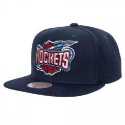 Czapka z daszkiem męska do koszykówki Mitchell & Ness NBA Houston Rockets. Niebieskie czapki z daszkiem Mitchell & Ness, bez wzorów. Za 149.00 zł.