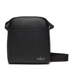 Saszetka Calvin Klein Jeans. Czarne saszetki i nerki Calvin Klein Jeans, bez wzorów, z jeansu. Za 199.99 zł.