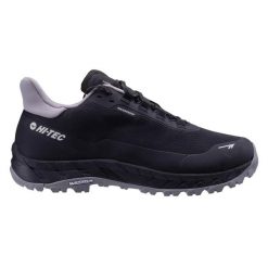 Buty trekkingowe Hi-Tec Altitude. Czarne buty turystyczne Hi-tec, bez wzorów, z gumy, bez zapięcia, trekkingowe. Za 533.65 zł.