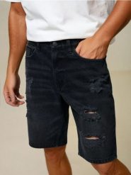 Szorty jeansowe z przetarciami - czarny. Czarne krótkie spodenki sportowe Sinsay, l, bez wzorów, z jeansu. W wyprzedaży za 49.99 zł.