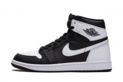 Sneakersy męskie Nike Air Jordan 1 Retro High OG "Black & White". Czarne buty sportowe casual Nike, bez wzorów, bez zapięcia, nike air jordan. Za 619.99 zł.