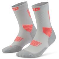 Męskie krótkie skarpety kompresyjne sportowe Core Run do połowy łydki CEP. Szare odzież kompresyjna CEP, bez wzorów, z elastanu. Za 84.00 zł.