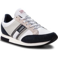 Sneakersy TOMMY JEANS - Casual Retro Sneaker EM0EM00112 Ink/Ice/White 901. Buty sportowe casual marki Tommy Jeans. W wyprzedaży za 259.00 zł.