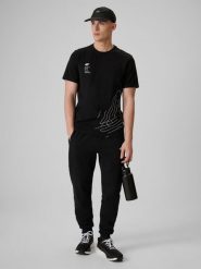 4F Spodnie dresowe joggery męskie - czarne L. Czarne joggery i bojówki 4F, l, bez wzorów, z dresówki. Za 189.99 zł.