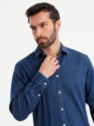 Męska jeansowa koszula z lyocellem oraz haftem na piersi – ciemnoniebieska V1 OM-SHDS-0180 - XXL. Niebieskie koszule Ombre Clothing, l, bez wzorów, z denimu, bez kołnierzyka, bez ramiączek. Za 119.99 zł.