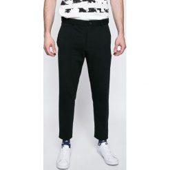 Brave Soul - Spodnie. Spodnie materiałowe marki Brave Soul. W wyprzedaży za 39.90 zł.