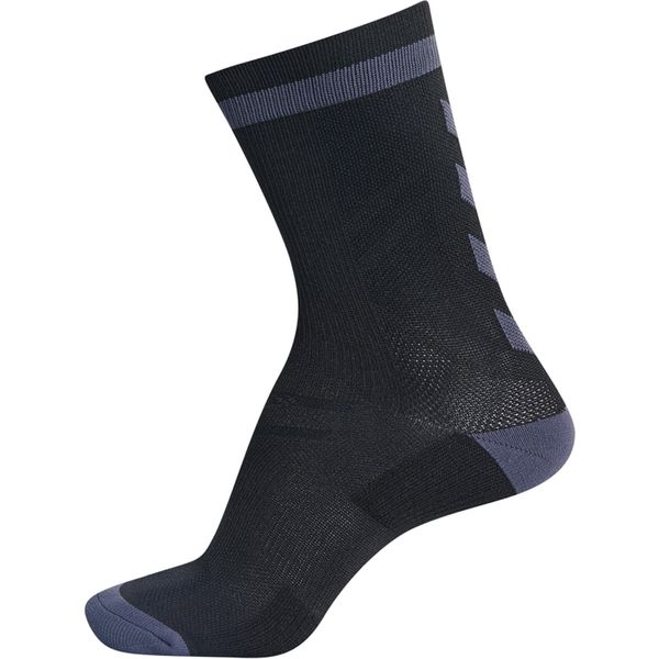 Skarpetki Hummel elite indoor sock low. Czarne skarpety Hummel, bez wzorów. Za 19.99 zł.
