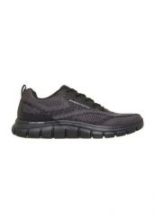 Buty SKECHERS 233064S TRACK Szary. Czarne buty turystyczne Skechers, bez wzorów, z materiału, bez zapięcia, na fitness i siłownię. Za 282.99 zł.