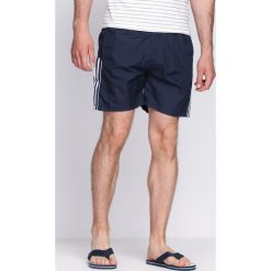Granatowe Szorty On Top. Odzież kąpielowa marki Born2be. Za 19.99 zł.