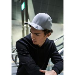 Czapka Flexfit delta Adjustable. Szare czapki z daszkiem FLEXFIT, bez wzorów. Za 163.00 zł.